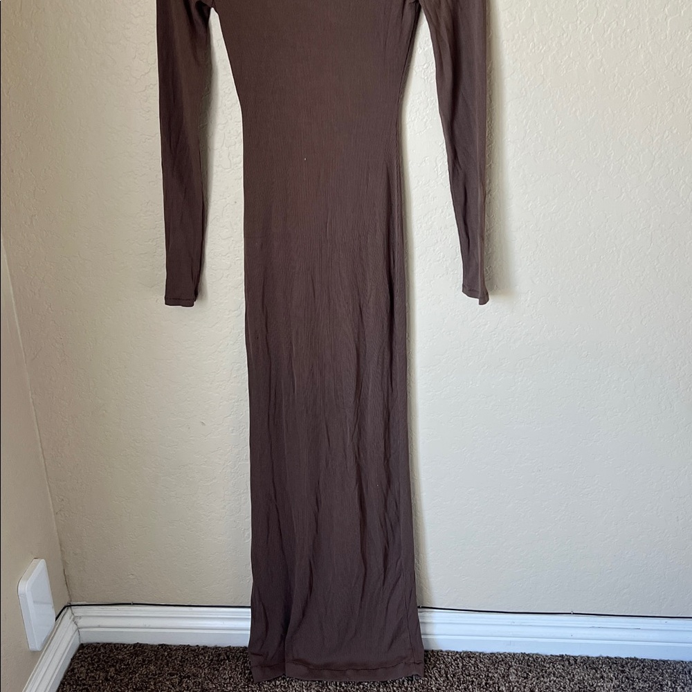 Skims brown ribbed square neck lounge maxi dress - Picture 8 of 8